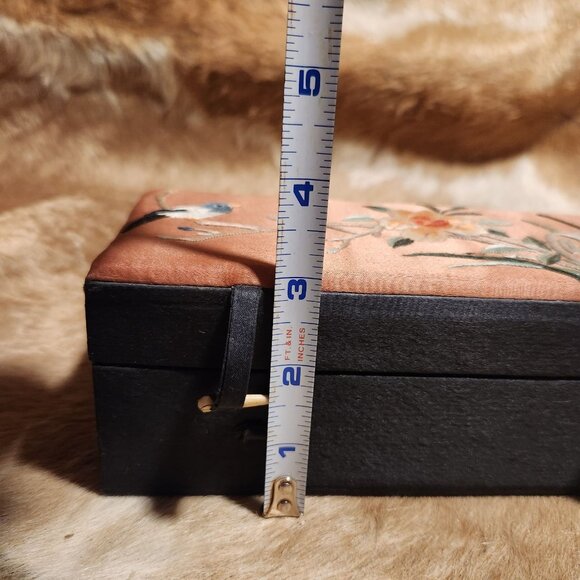 Vintage Antique 19th Century Chinese Embroidered Silk Jewelry Box With Bird & Fl - Picture 4 of 6